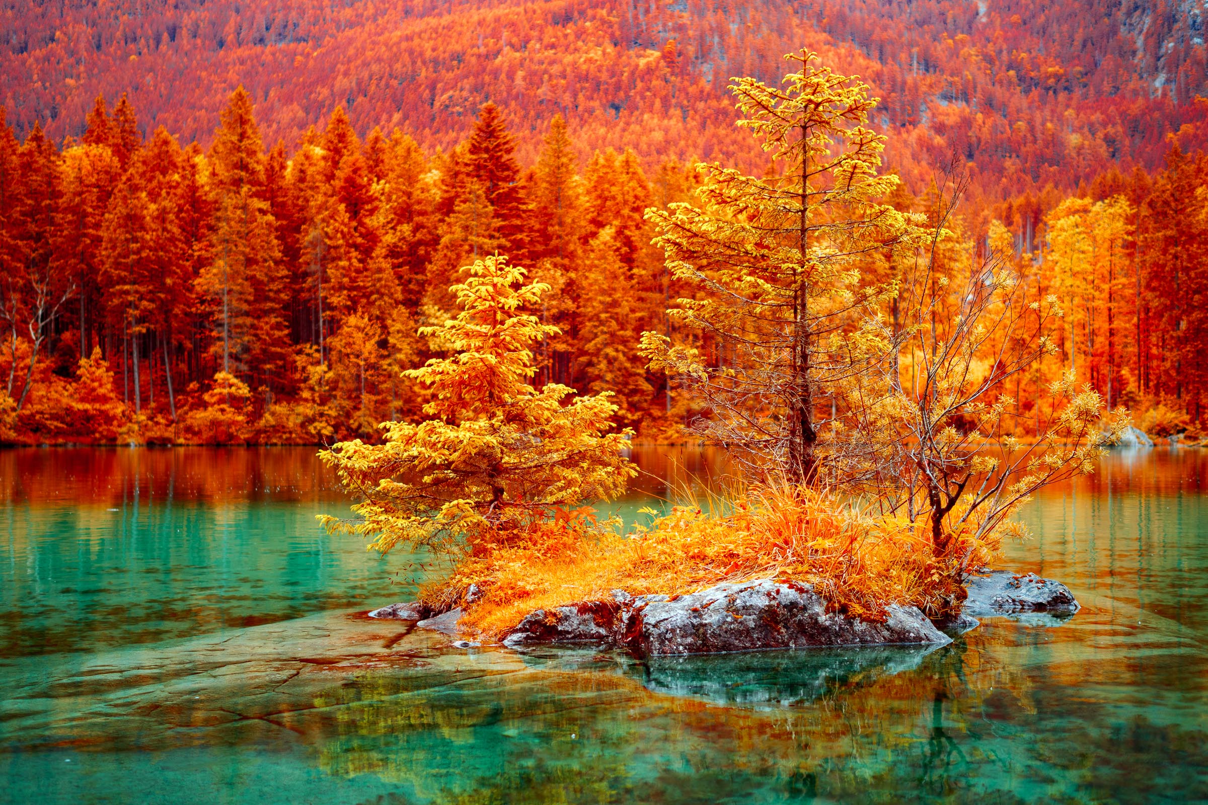 Berchtesgadener Alpen - der Hintersee in Ramsau - Blid klicken zum vergrößern.